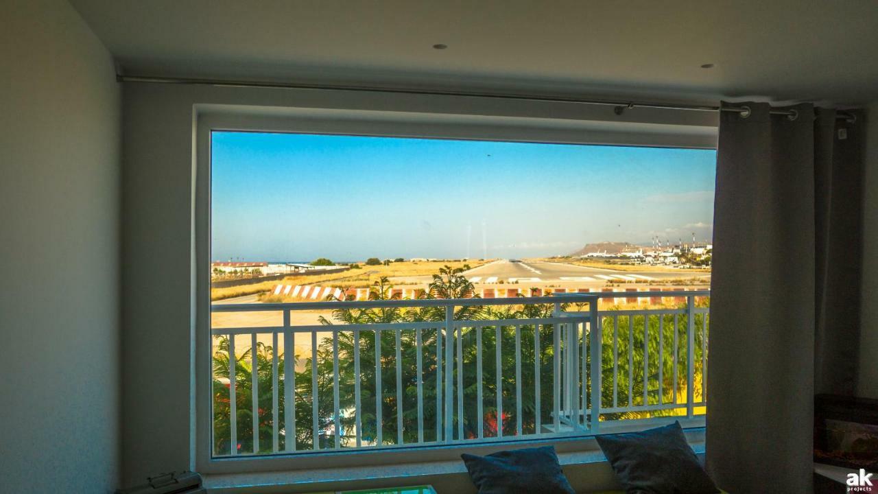 Heraklion Airport Family Lux Apartment Buitenkant foto