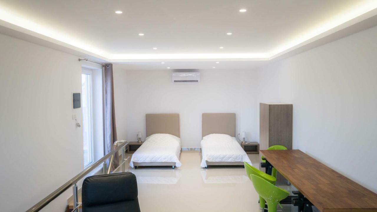 Heraklion Airport Family Lux Apartment Buitenkant foto