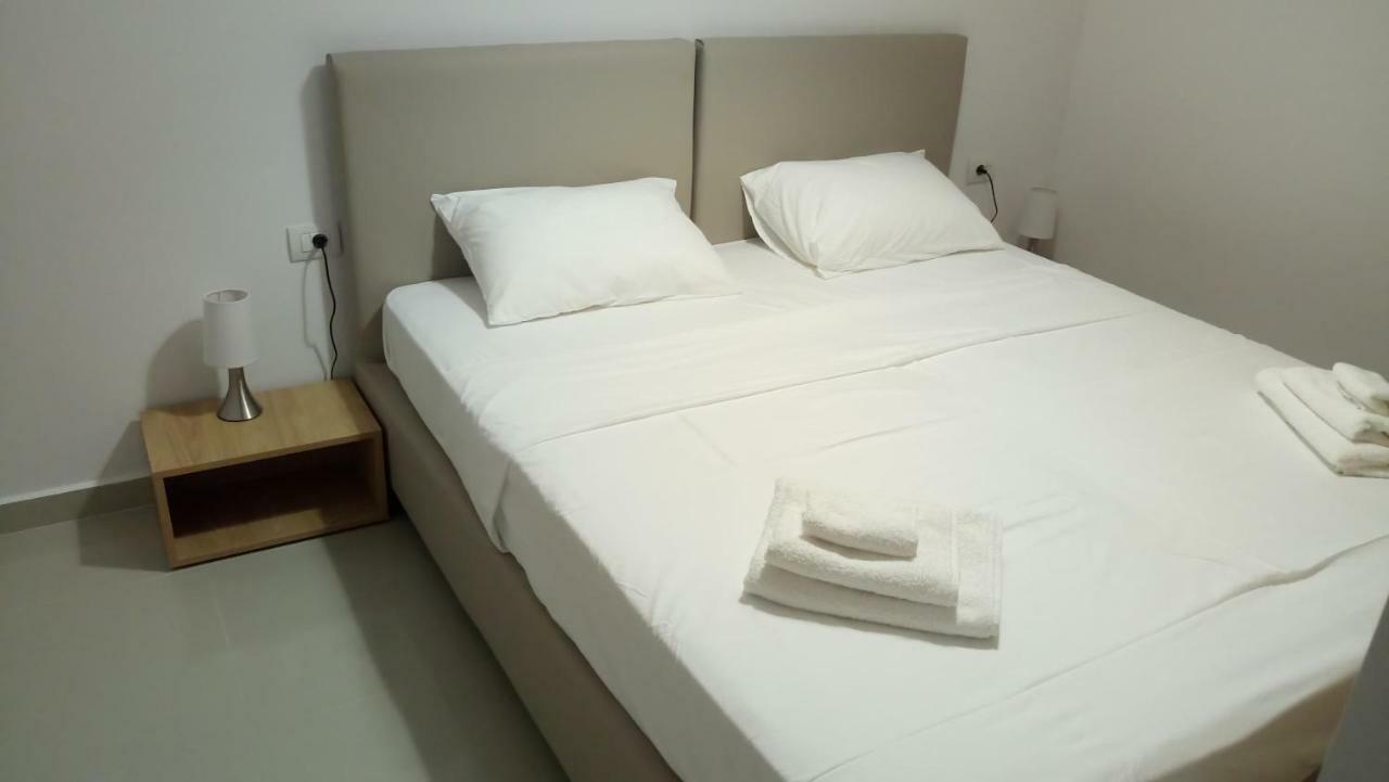 Heraklion Airport Family Lux Apartment Buitenkant foto