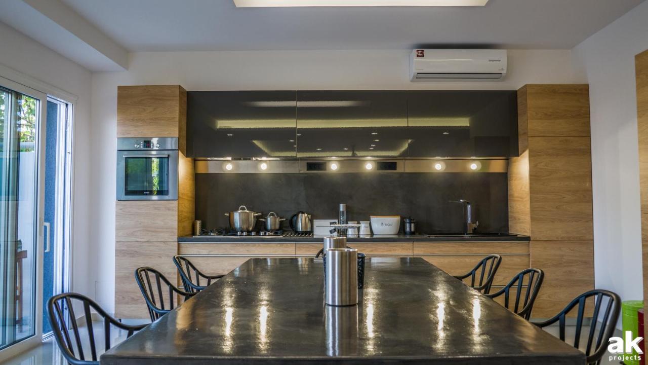 Heraklion Airport Family Lux Apartment Buitenkant foto