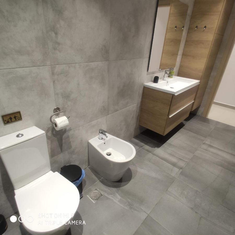 Heraklion Airport Family Lux Apartment Buitenkant foto